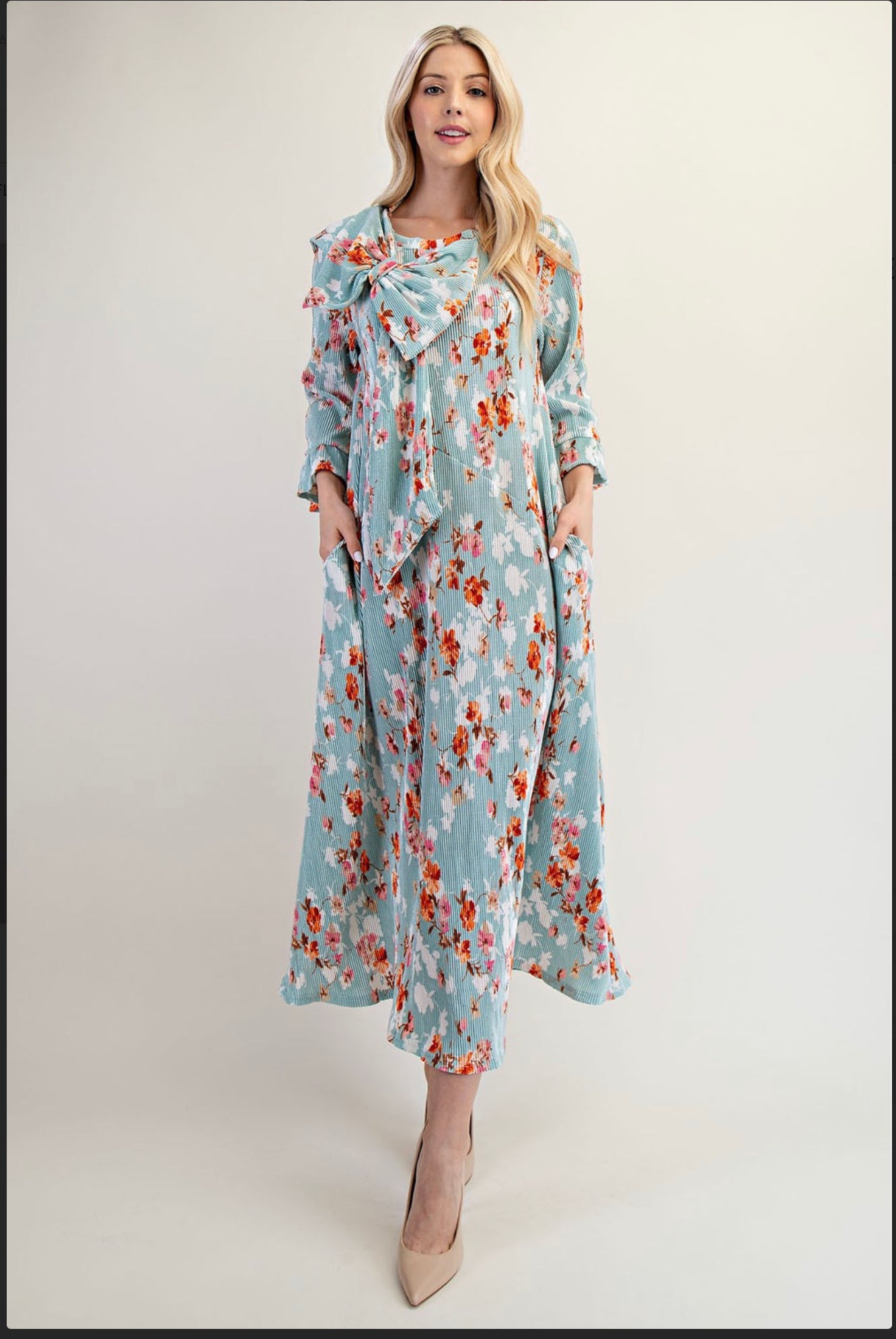 PLUS Size Floral Bow Dress