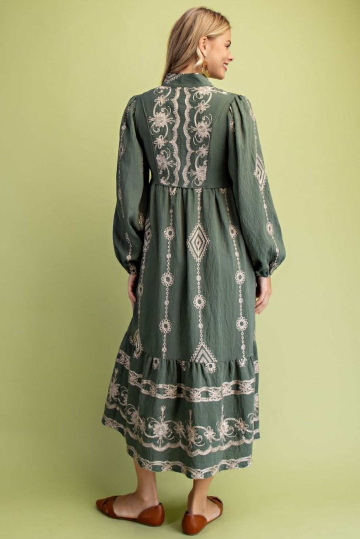 Buttoned V-neck Midi Dress